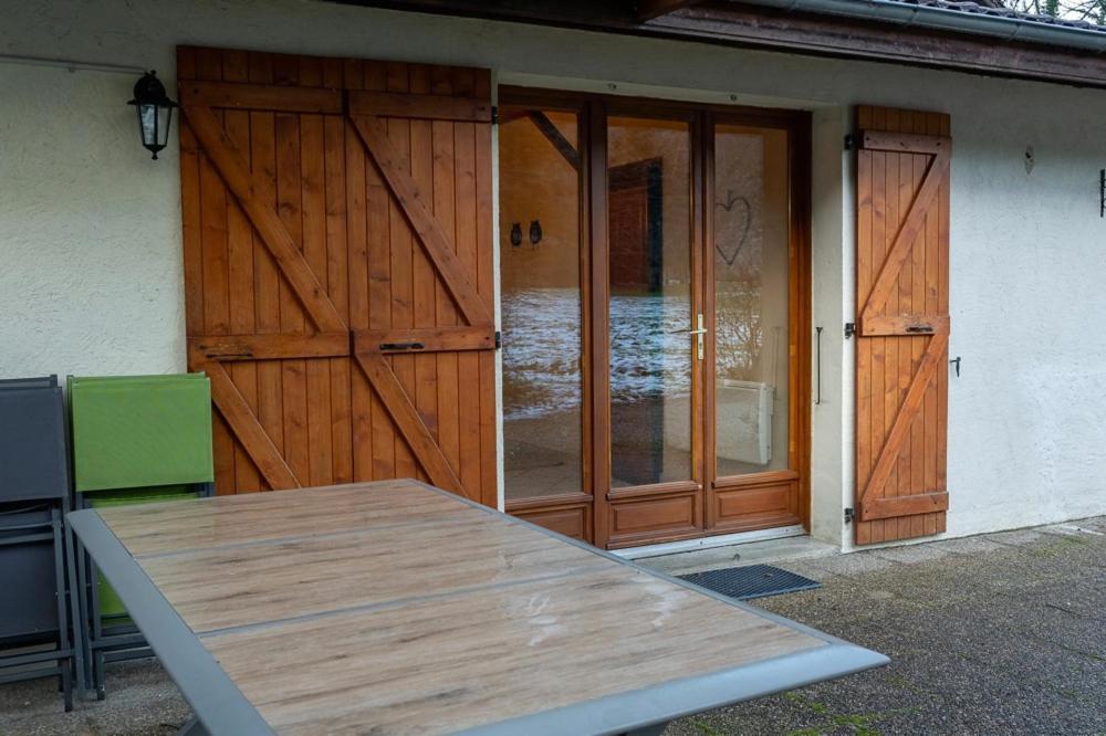 La Maison Des Jolicoeurs Saint-Christophe-sur-Guiers Exterior foto